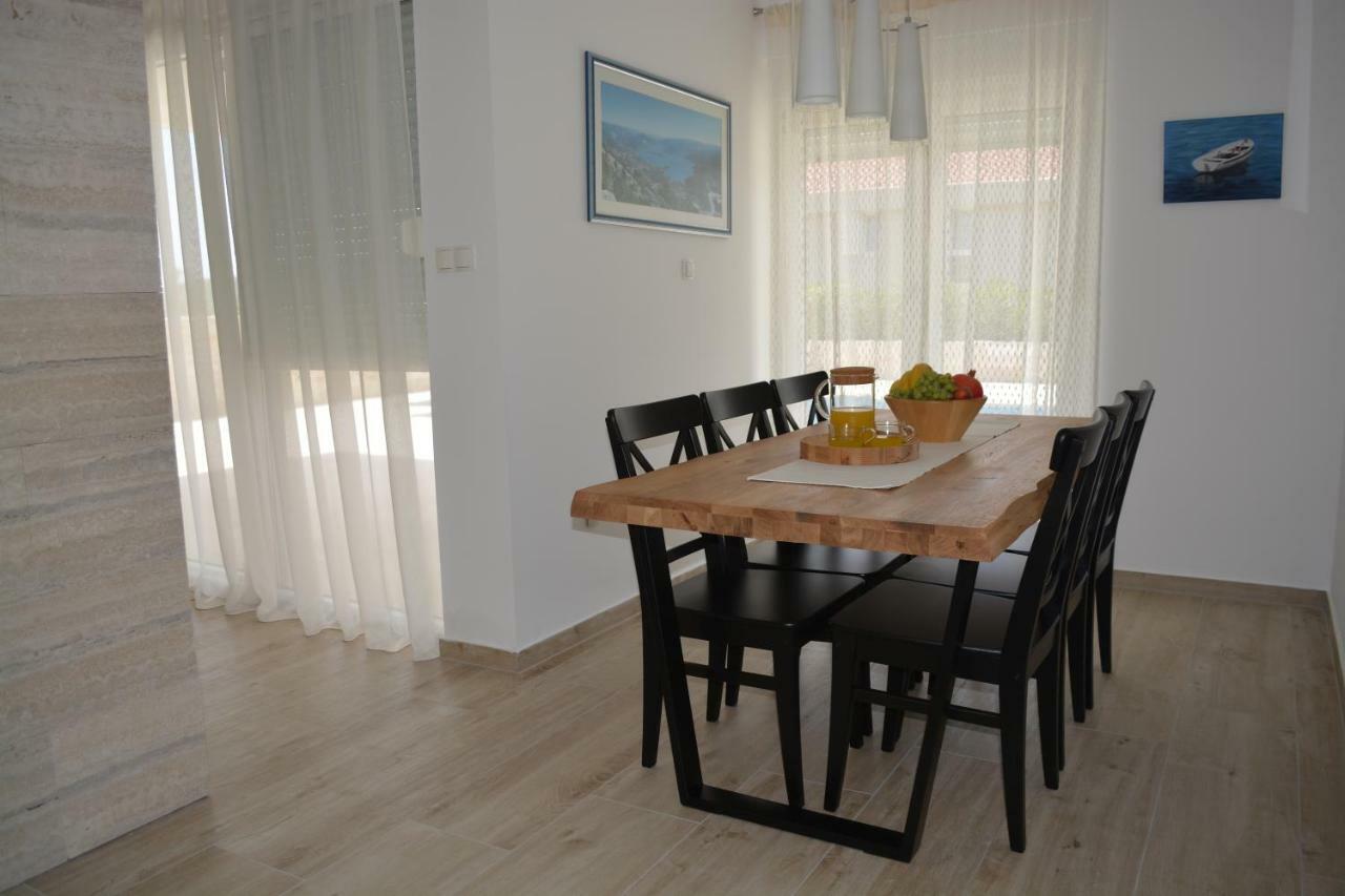 Villa Antea - Modern House With Pool Pag Town Kültér fotó