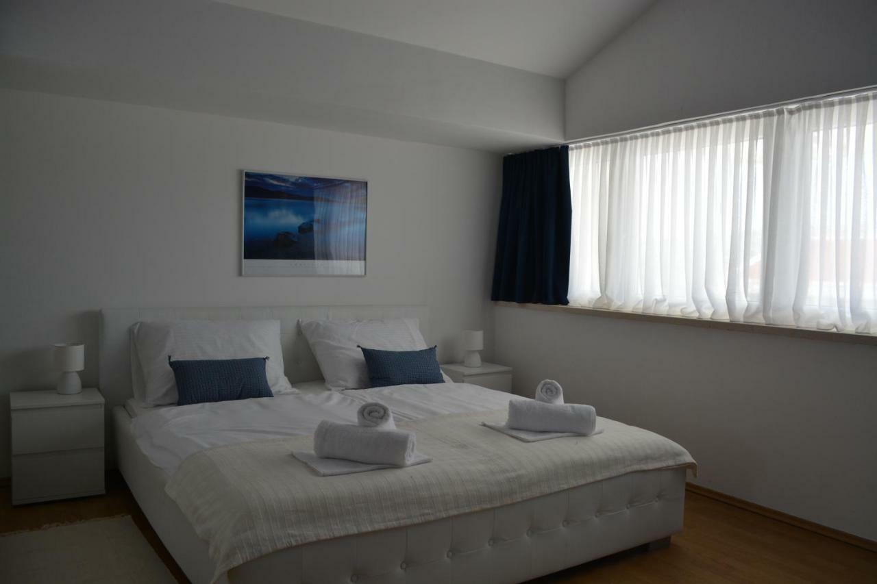 Villa Antea - Modern House With Pool Pag Town Kültér fotó